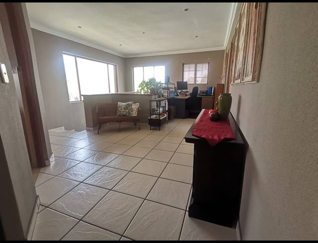 3 BEDROOM HOUSE FOR SALE IN VANDERBIJLPARK SE 8